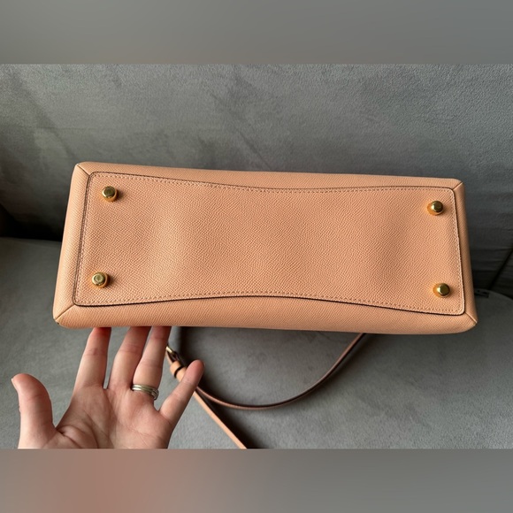 Coach Peach Leather Purse - Picture 4 of 16